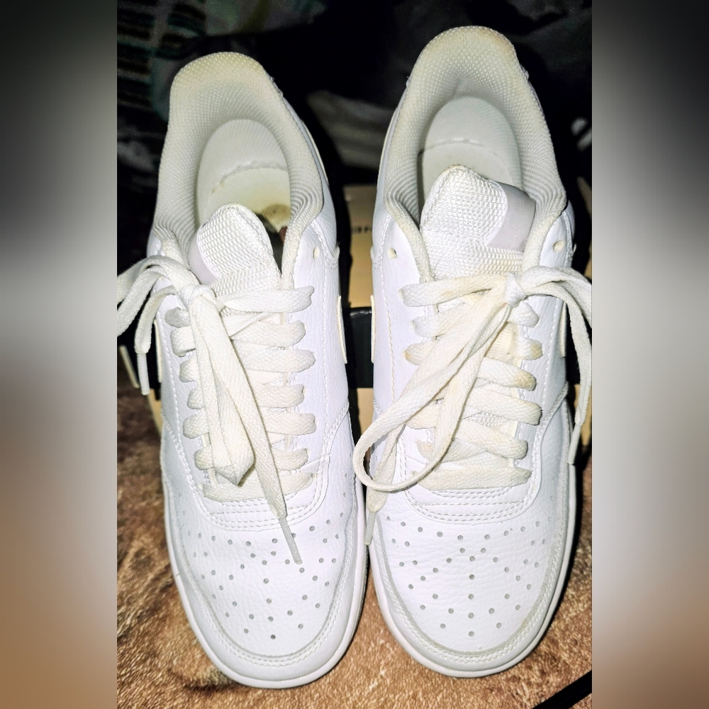 Nike White Women's Air Force 1 Shoes
